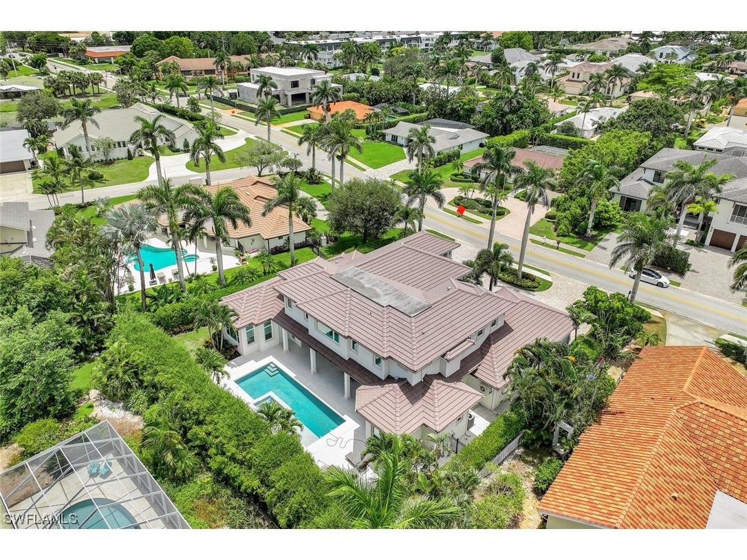 569 Neapolitan Way Naples FL 34103 223064341 image45