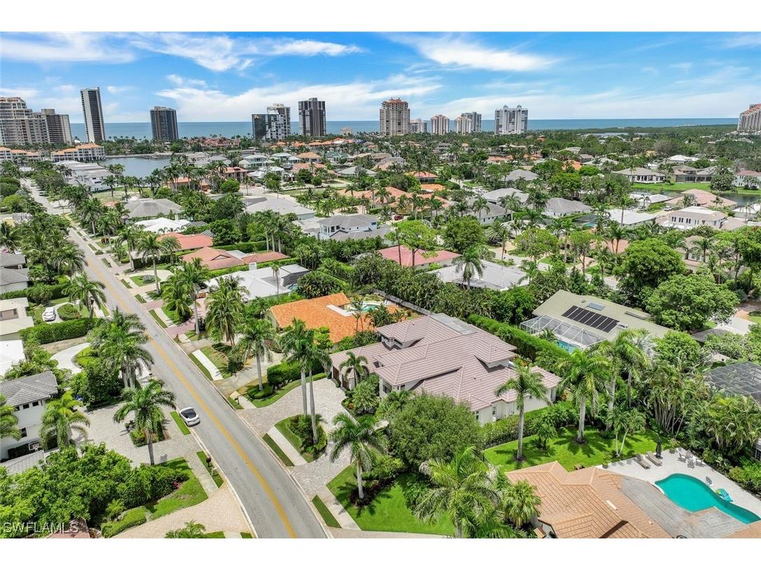 569 Neapolitan Way Naples FL 34103 223064341 image46