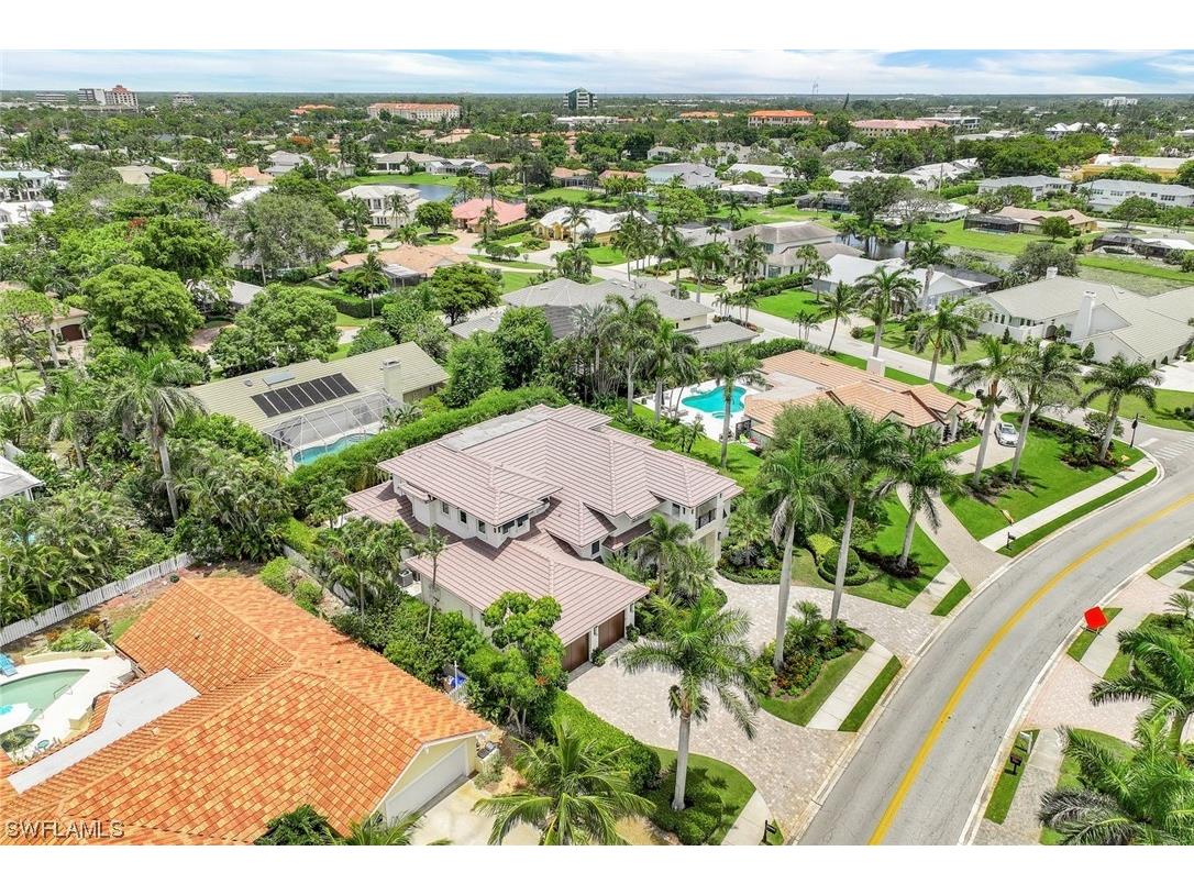 569 Neapolitan Way Naples FL 34103 223064341 image47