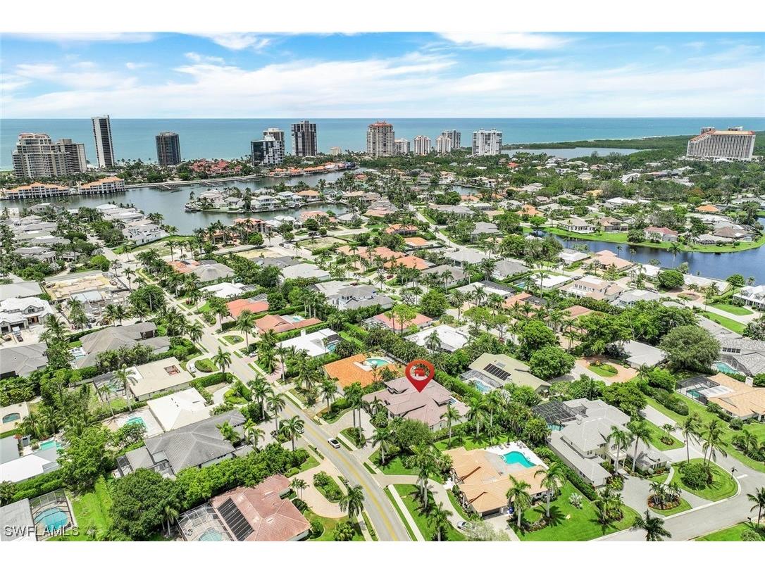 569 Neapolitan Way Naples FL 34103 223064341 image49