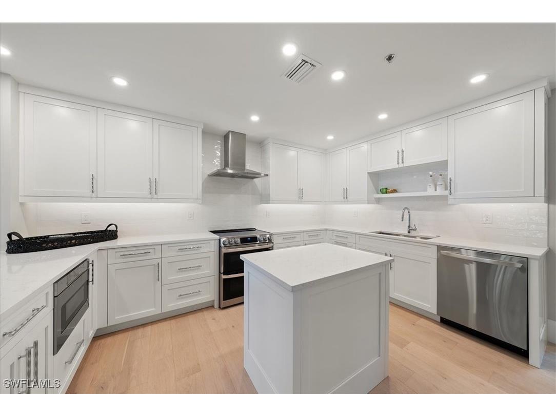 569 Park Shore Drive #G5 Naples FL 34103 225079799 image15