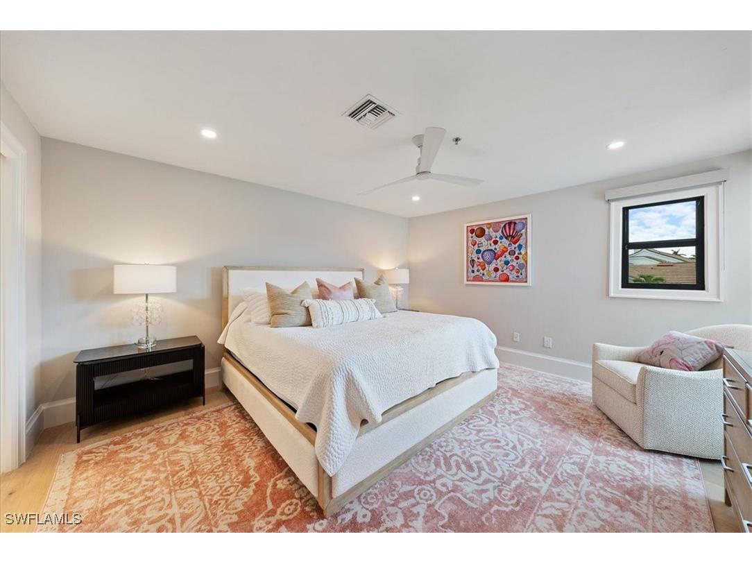 569 Park Shore Drive #G5 Naples FL 34103 225079799 image25