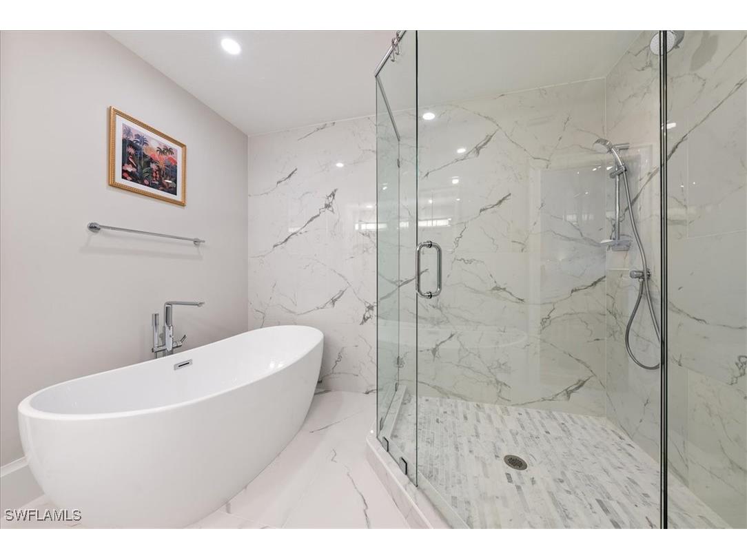 569 Park Shore Drive #G5 Naples FL 34103 225079799 image26