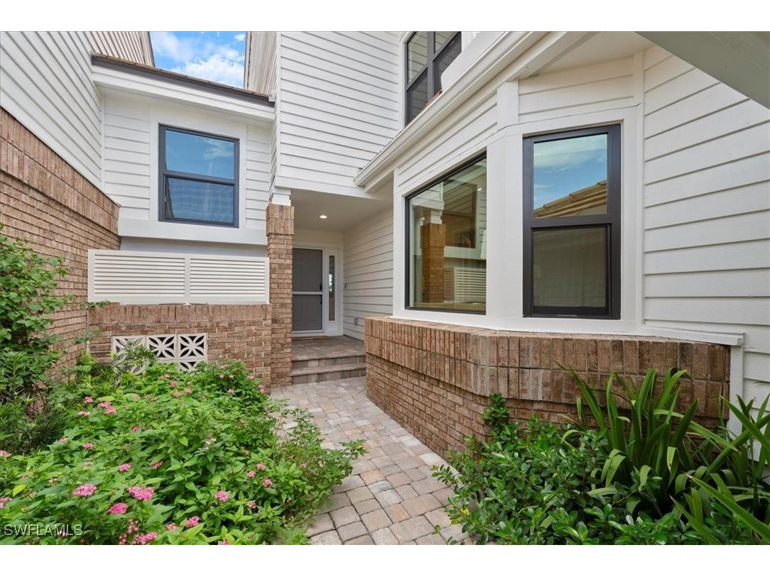 569 Park Shore Drive #G5 Naples FL 34103 225079799 image3