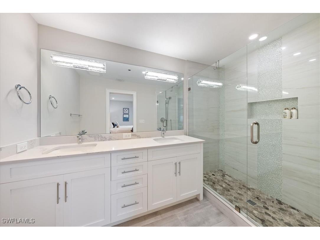 569 Park Shore Drive #G5 Naples FL 34103 225079799 image31