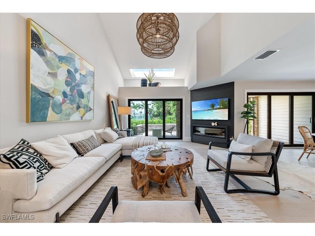 569 Park Shore Drive #G5 Naples FL 34103 225079799 image5