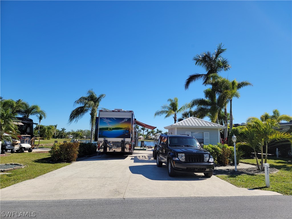 5691 Cypresswoods Resort Drive Fort Myers FL 33905 223003973 image1