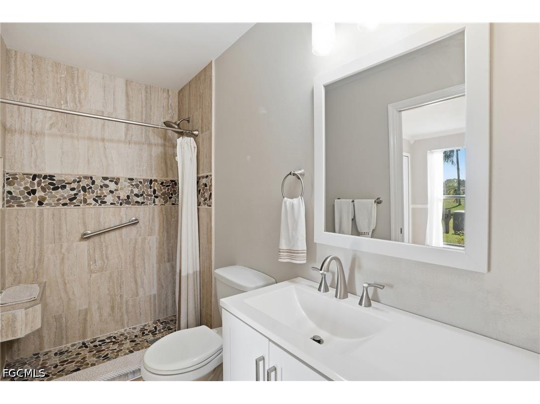 5692 Foxlake Drive North Fort Myers FL 33917 2026017849 image23