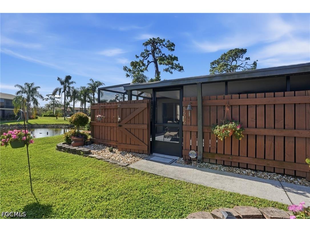 5692 Foxlake Drive North Fort Myers FL 33917 2026017849 image3