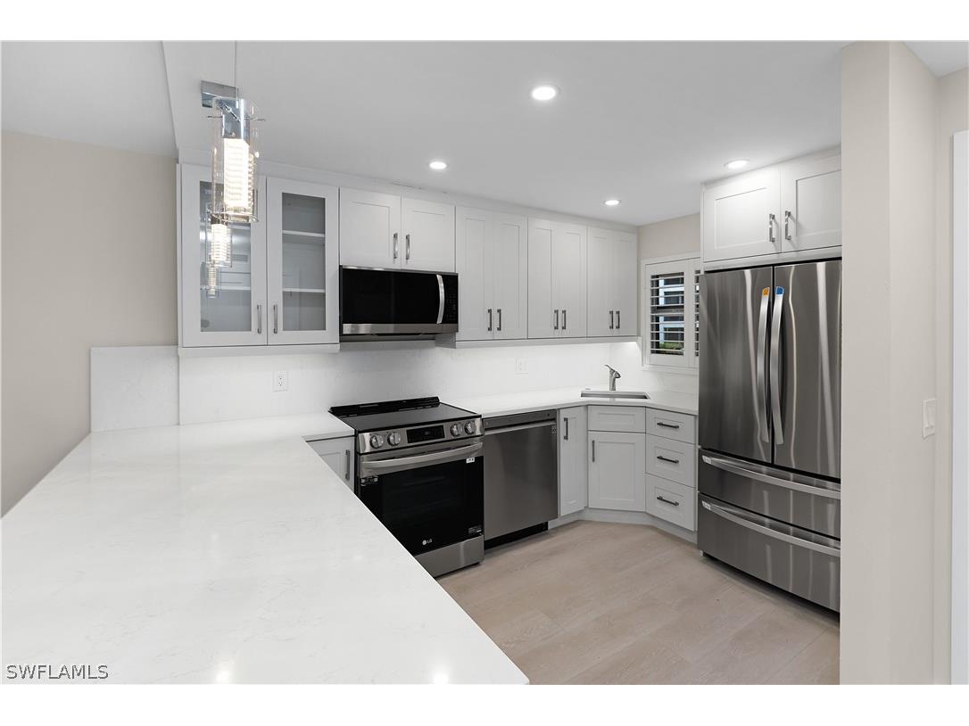 57 High Point Circle W #104 Naples FL 34103 226007314 image6