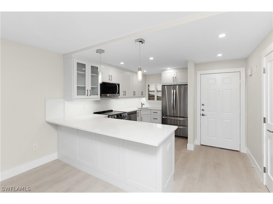 57 High Point Circle W #104 Naples FL 34103 226007314 image9