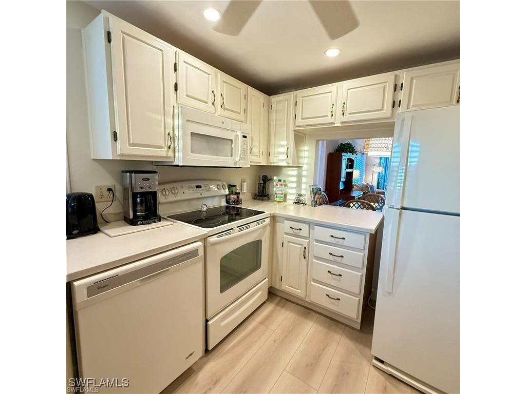 57 High Point Circle W #201 Naples FL 34103 225084356 image16