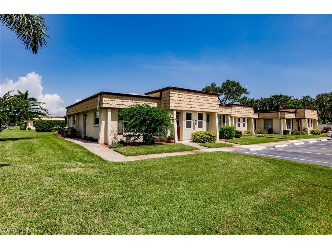 57 Laconia Court Fort Myers FL 33919 223058084 image1