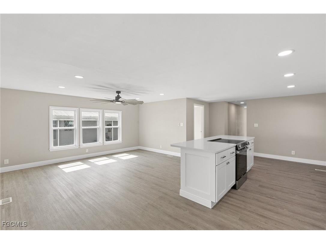 57 San Remo Circle Naples FL 34112 2025005505 image13