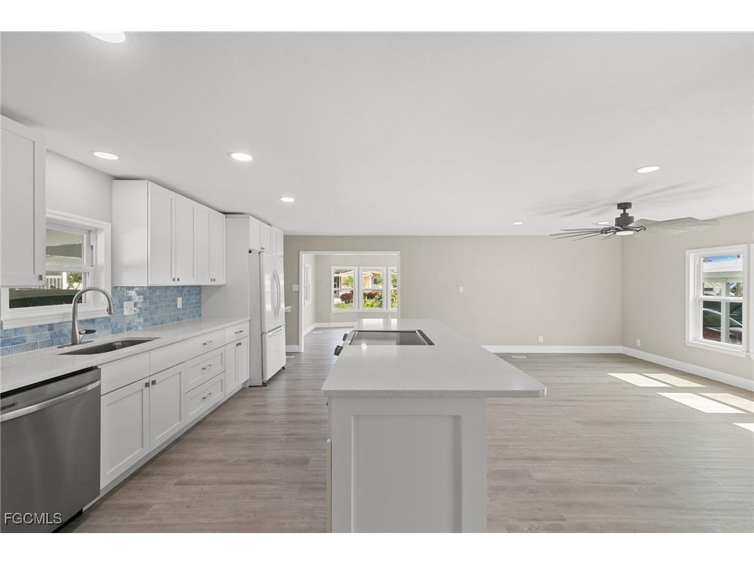 57 San Remo Circle Naples FL 34112 2025016977 image17