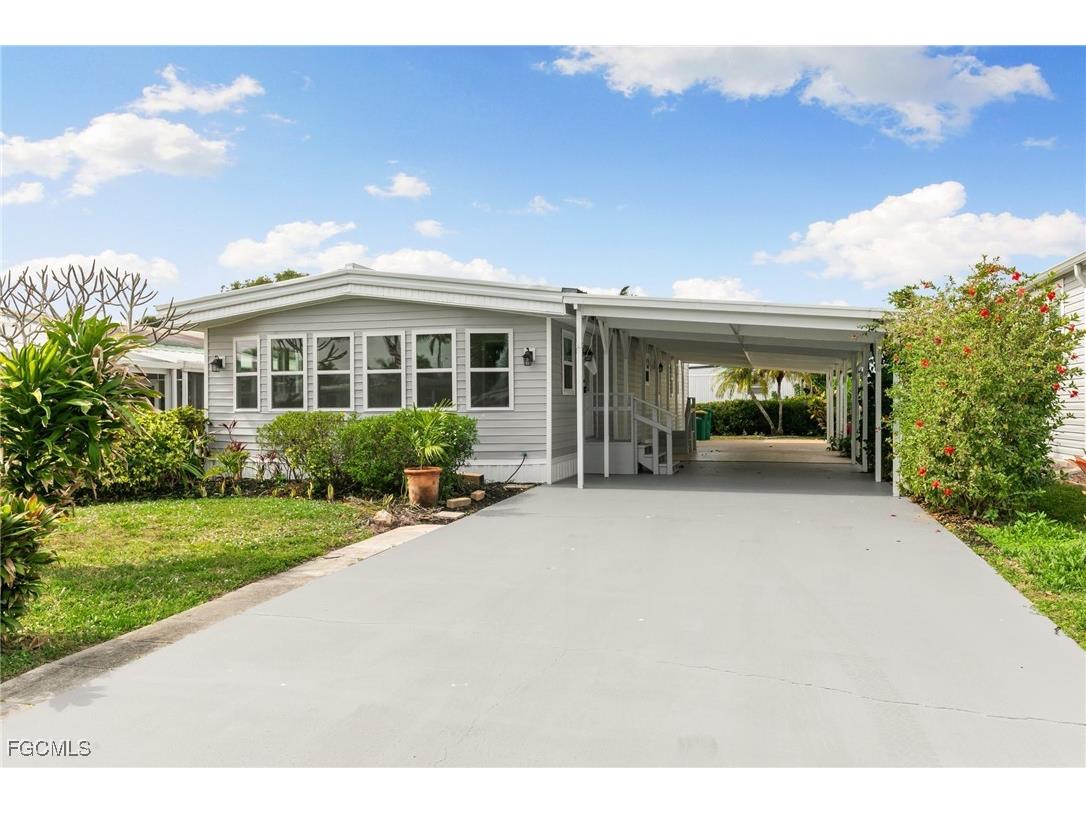 57 San Remo Circle Naples FL 34112 2025016977 image2