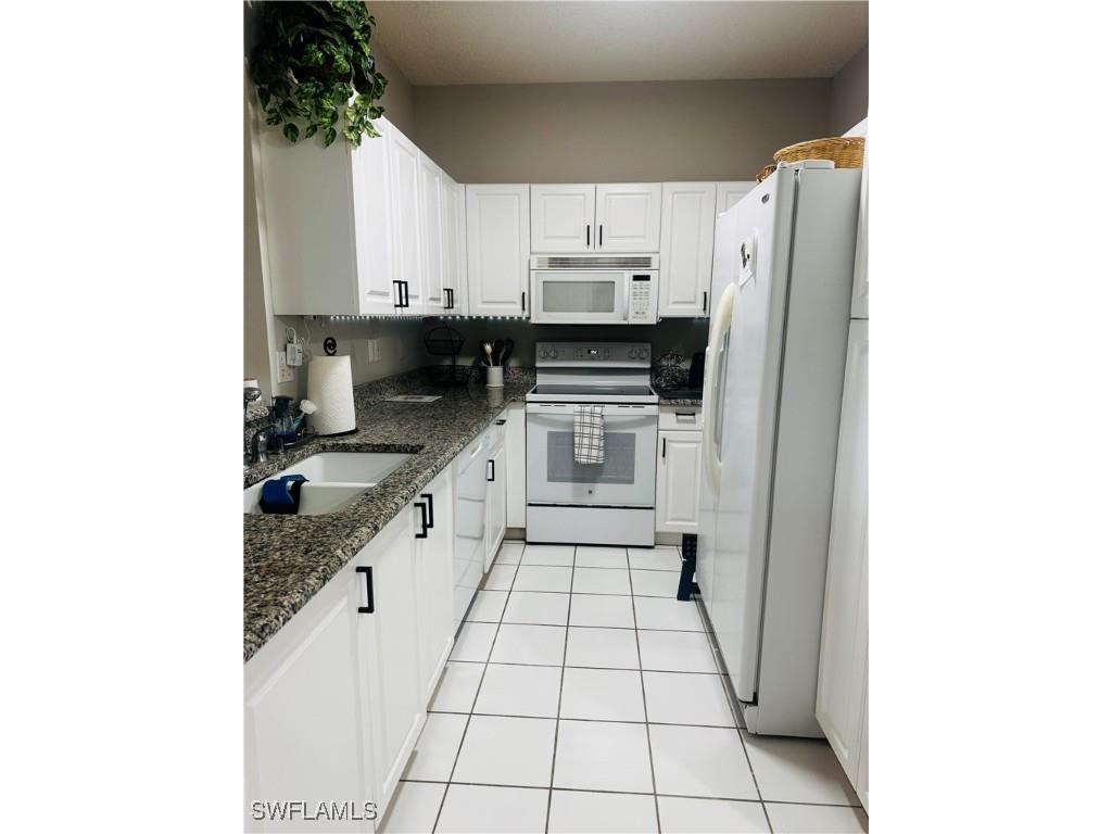 57 Silver Oaks Circle #103 Naples FL 34119 225067717 image7