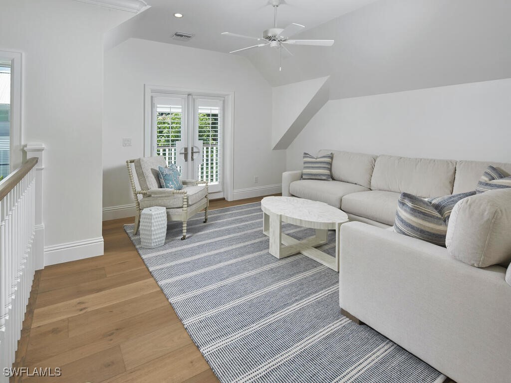 570 2nd Avenue N Naples FL 34102 225077400 image19