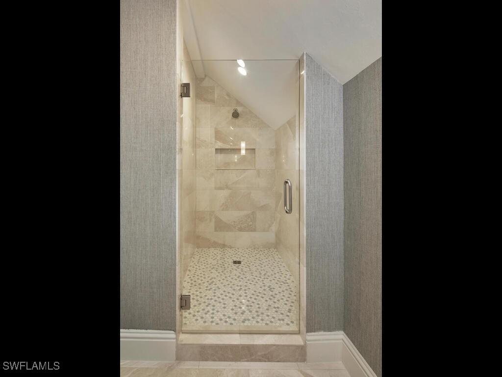 570 2nd Avenue N Naples FL 34102 225077400 image27