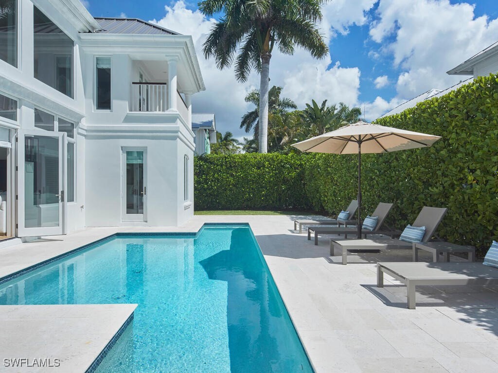 570 2nd Avenue N Naples FL 34102 225077400 image32