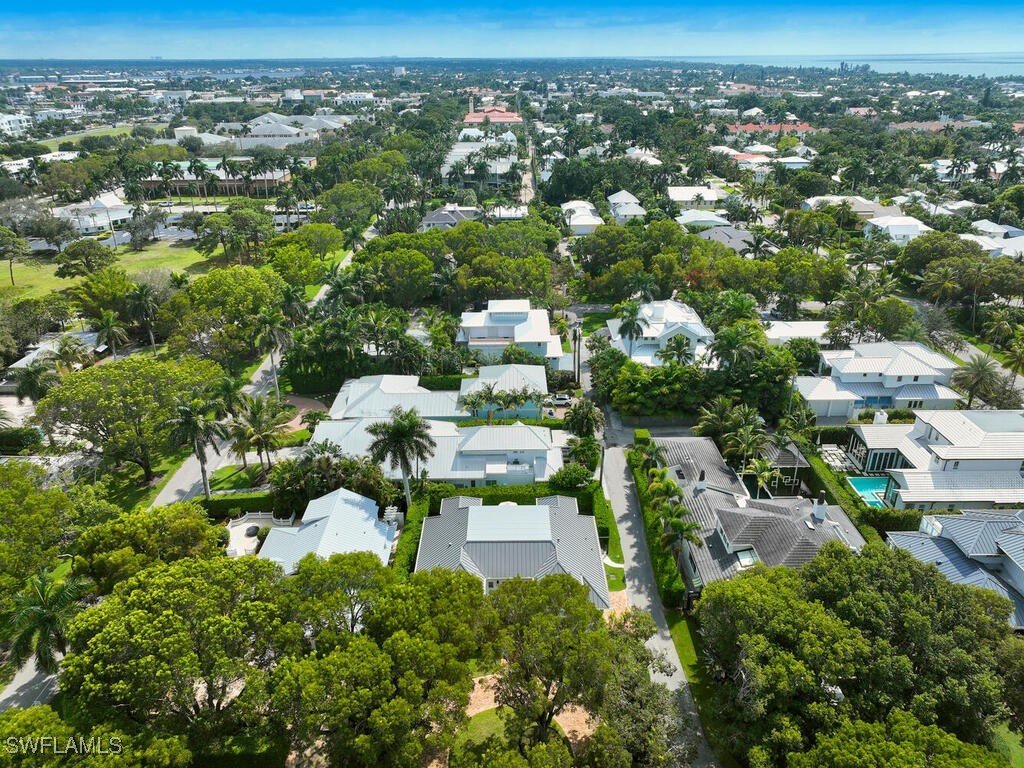 570 2nd Avenue N Naples FL 34102 225077400 image36