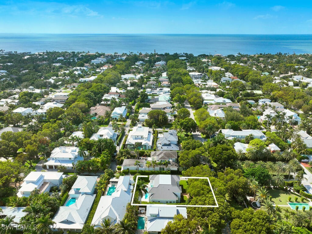 570 2nd Avenue N Naples FL 34102 225077400 image38