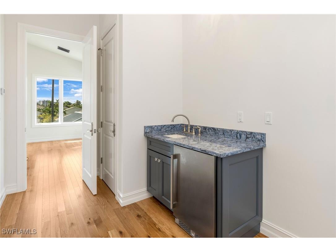 570 96th Avenue N Naples FL 34108 225067608 image18