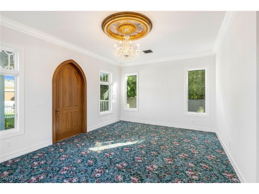 570 96th Avenue N Naples FL 34108 225067608 image9