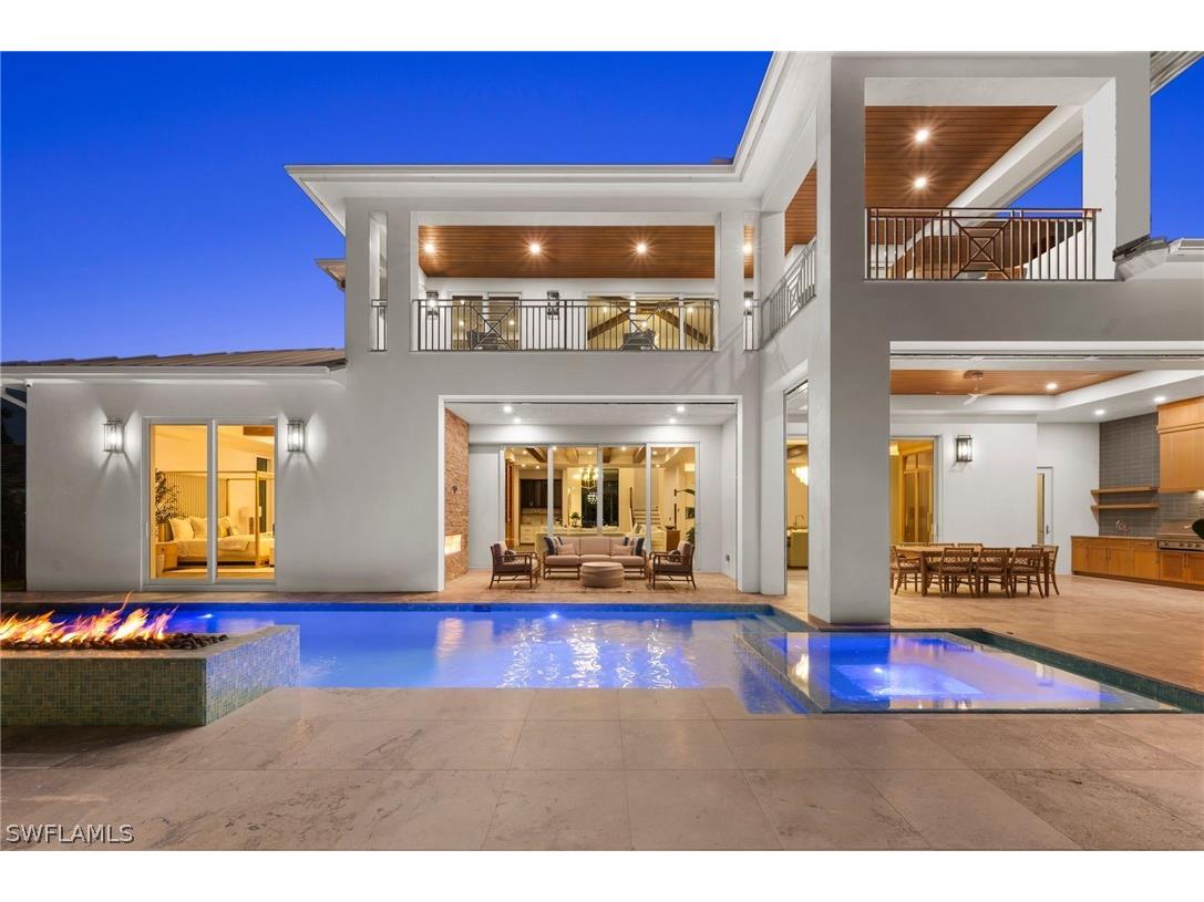 570 Harbour Drive Naples FL 34103 226006361 image1
