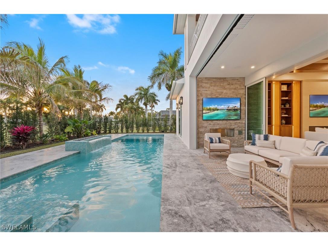 570 Harbour Drive Naples FL 34103 226006361 image33
