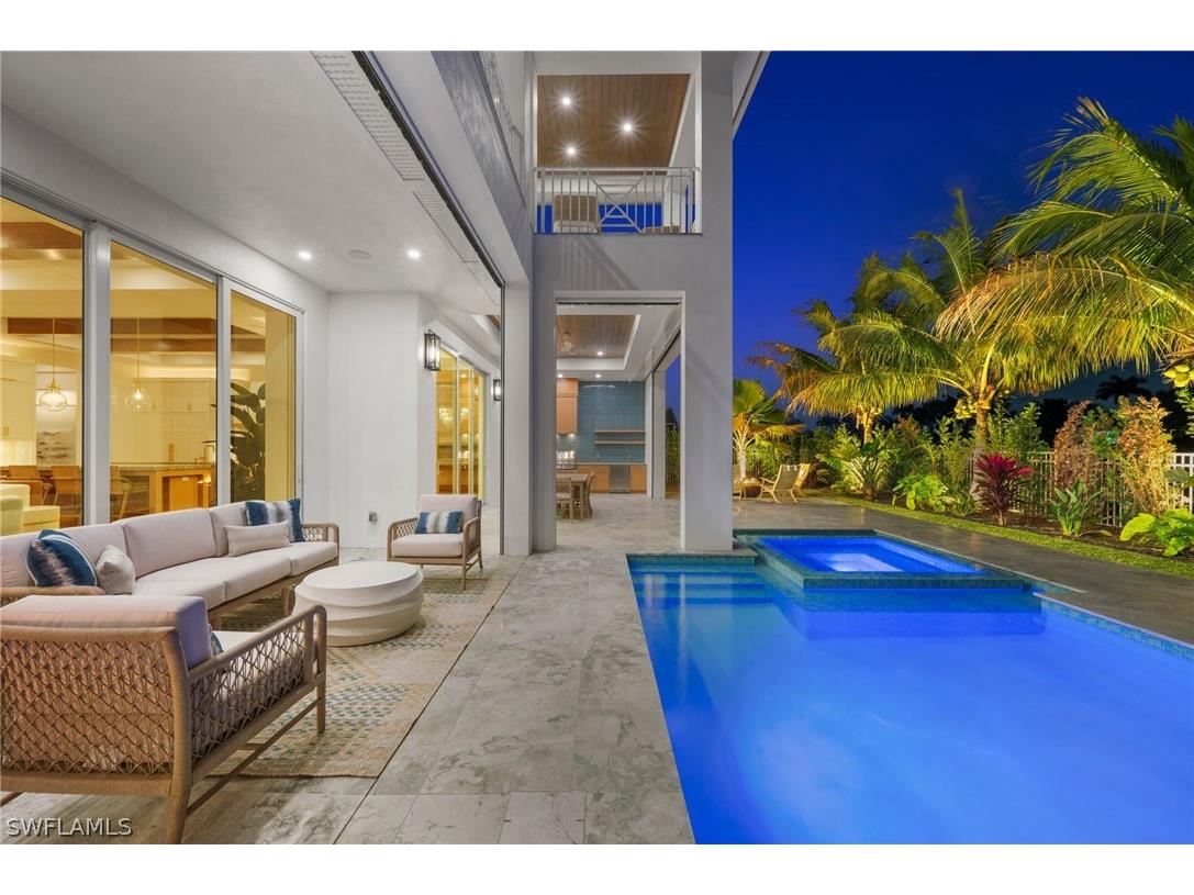 570 Harbour Drive Naples FL 34103 226006361 image42