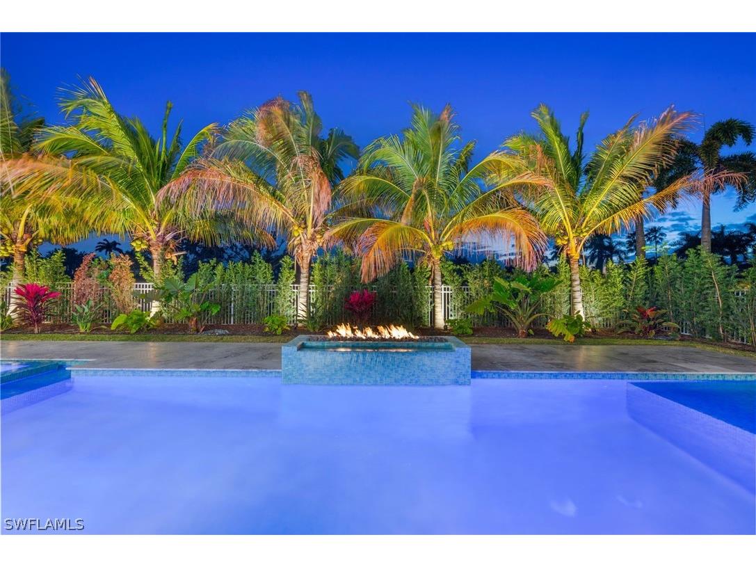 570 Harbour Drive Naples FL 34103 226006361 image43
