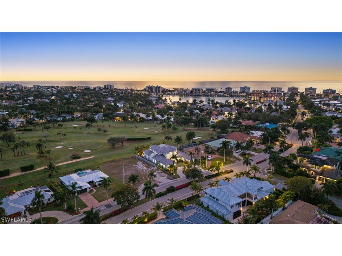 570 Harbour Drive Naples FL 34103 226006361 image44