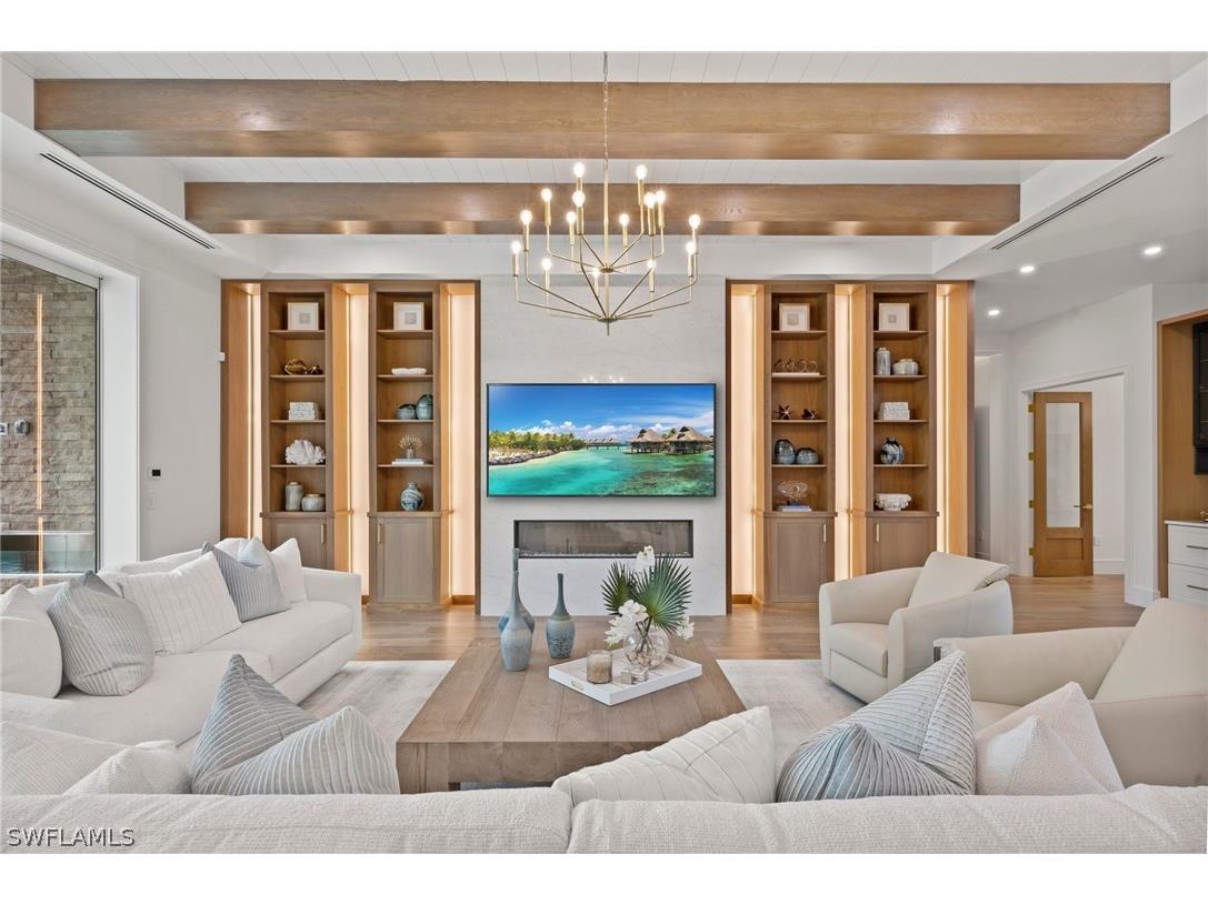 570 Harbour Drive Naples FL 34103 226006361 image8