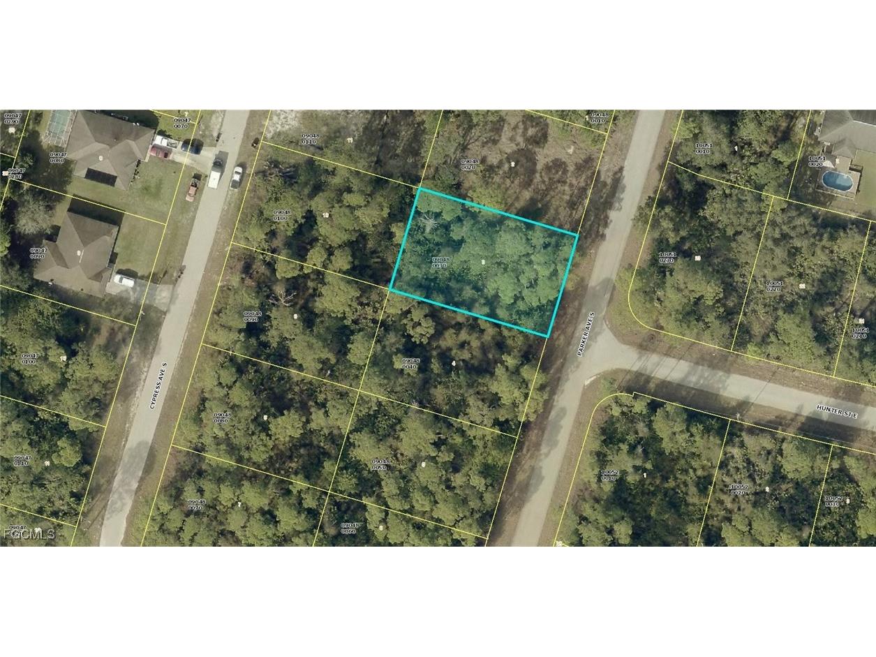 570 Parker Avenue S Lehigh Acres FL 33974 2025012984 image1