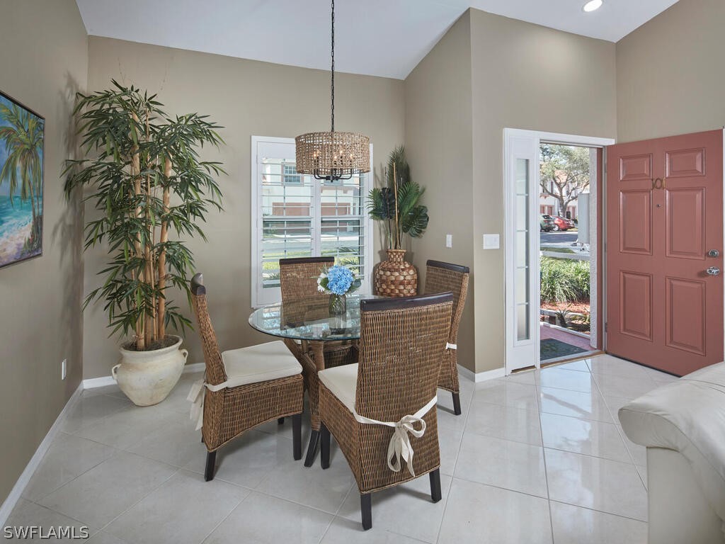 570 Windsor Square #101 Naples FL 34104 226007328 image6