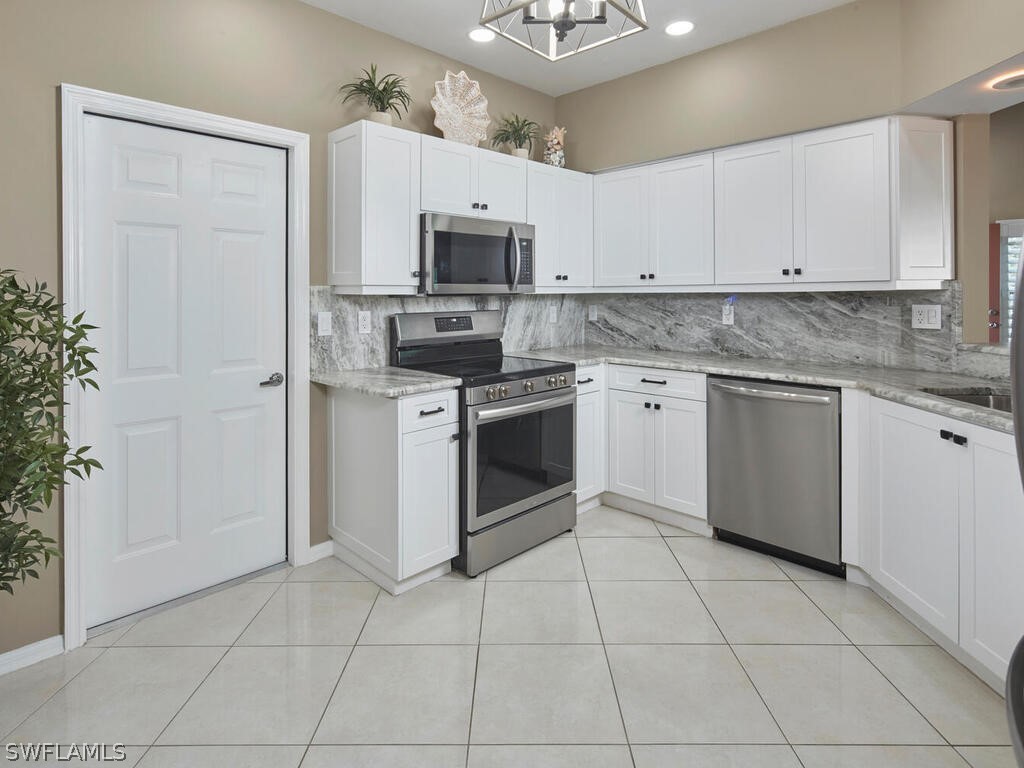 570 Windsor Square #101 Naples FL 34104 226007328 image8