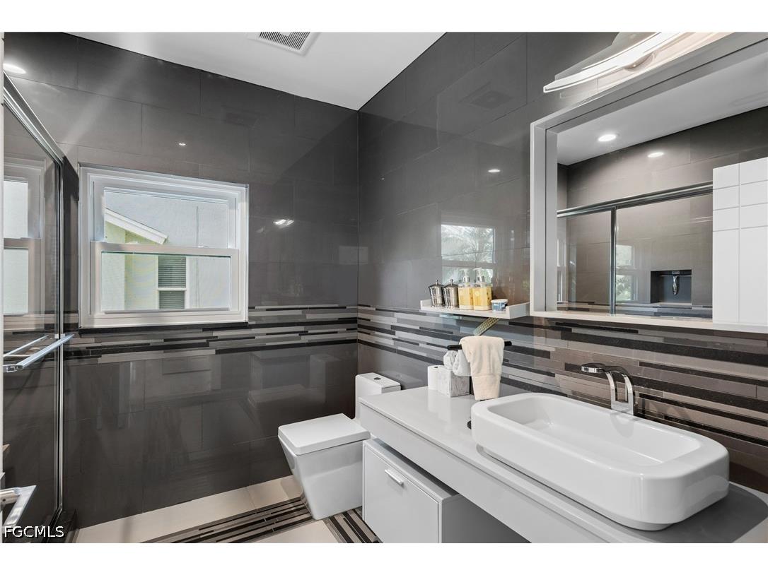 5700 Waxmyrtle Way Naples FL 34109 2026019839 image16