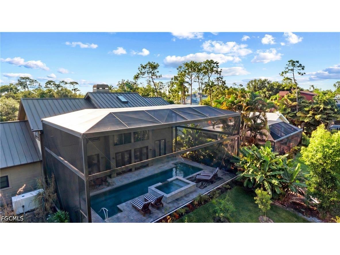 5700 Waxmyrtle Way Naples FL 34109 2026019839 image2