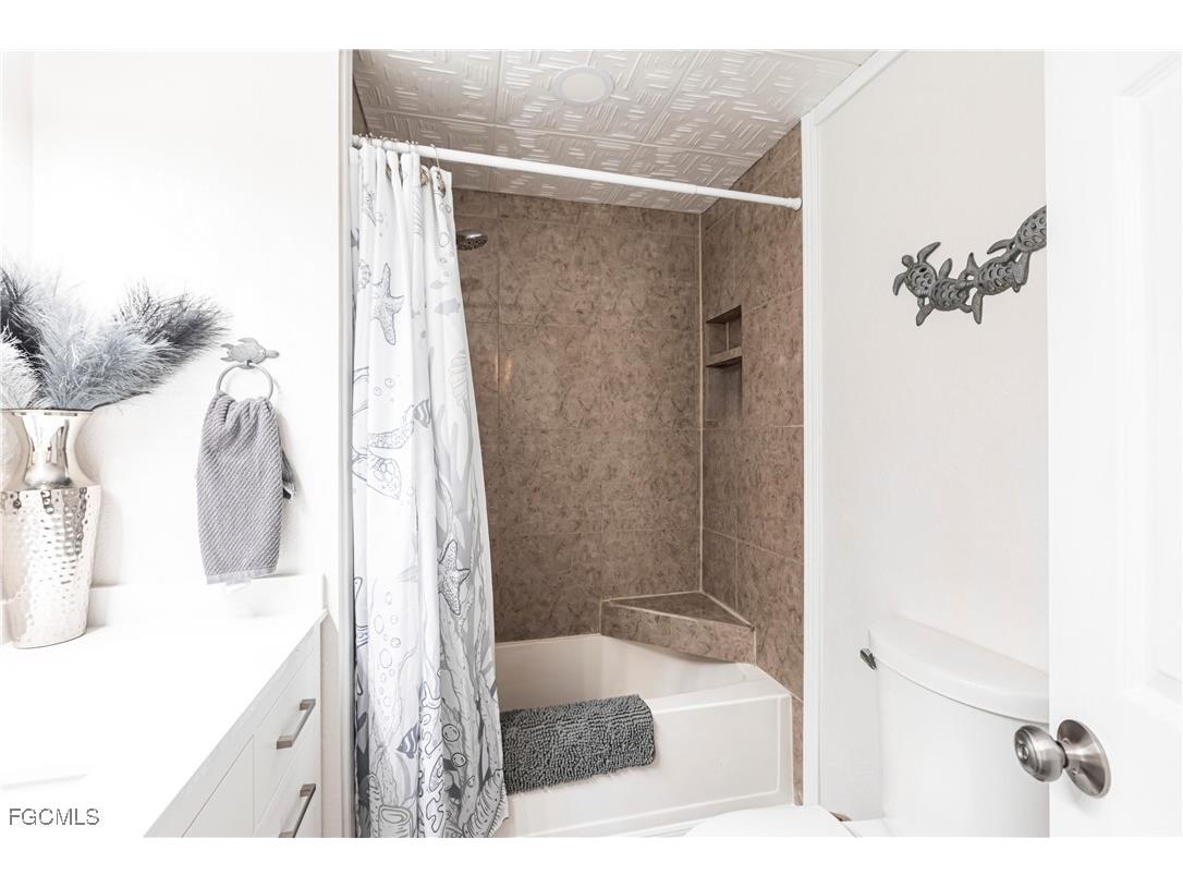 5701 Captain John Smith Loop North Fort Myers FL 33917 2025015306 image15