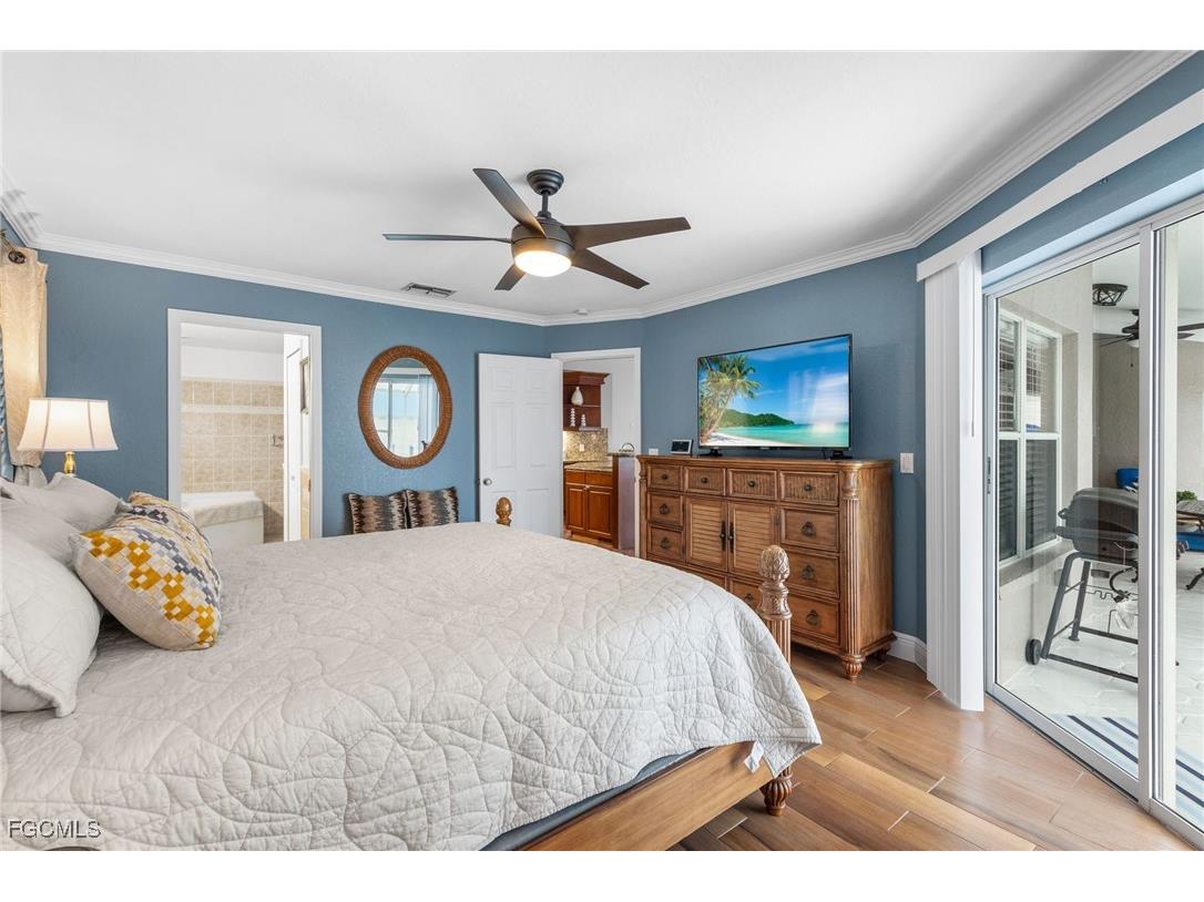 5701 Riverside Drive Cape Coral FL 33904 2025015517 image12