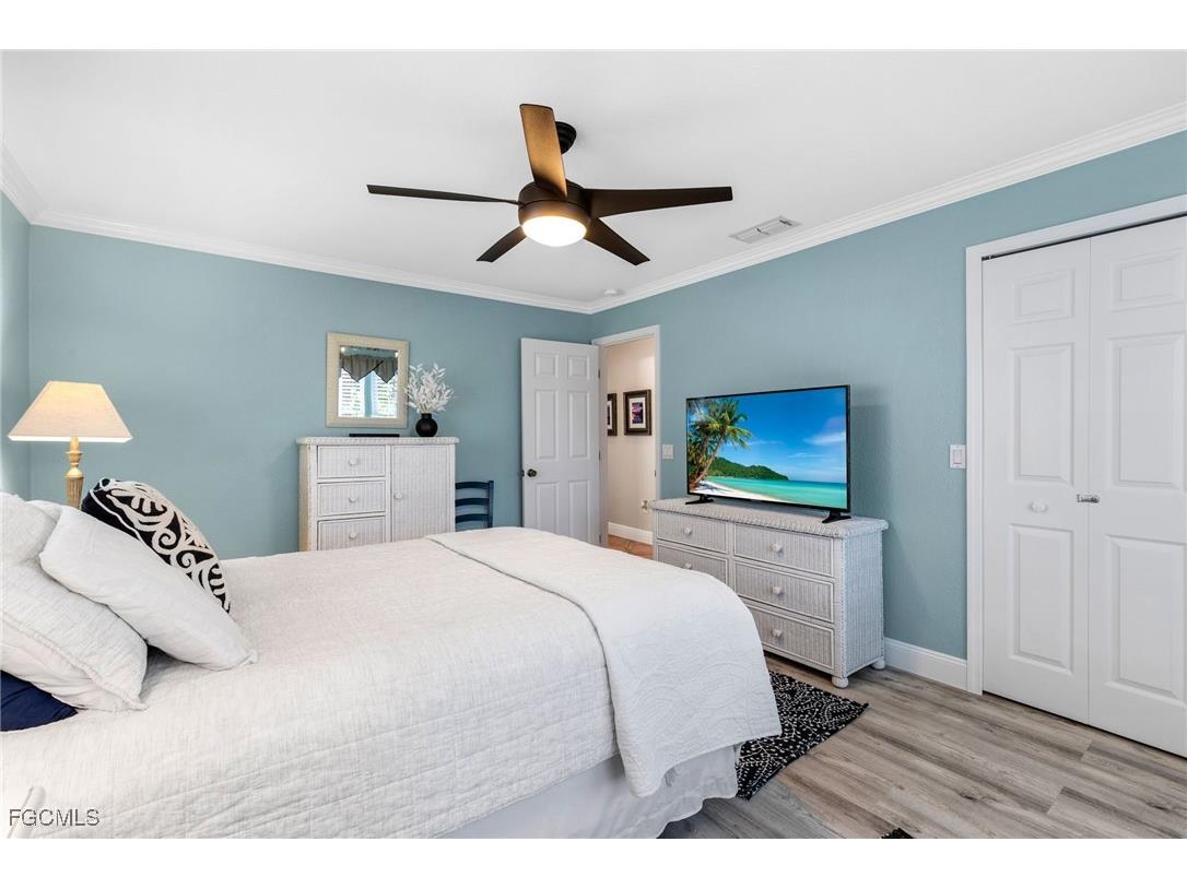 5701 Riverside Drive Cape Coral FL 33904 2025015517 image16