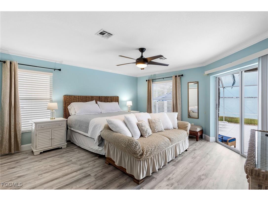 5701 Riverside Drive Cape Coral FL 33904 2025015517 image18