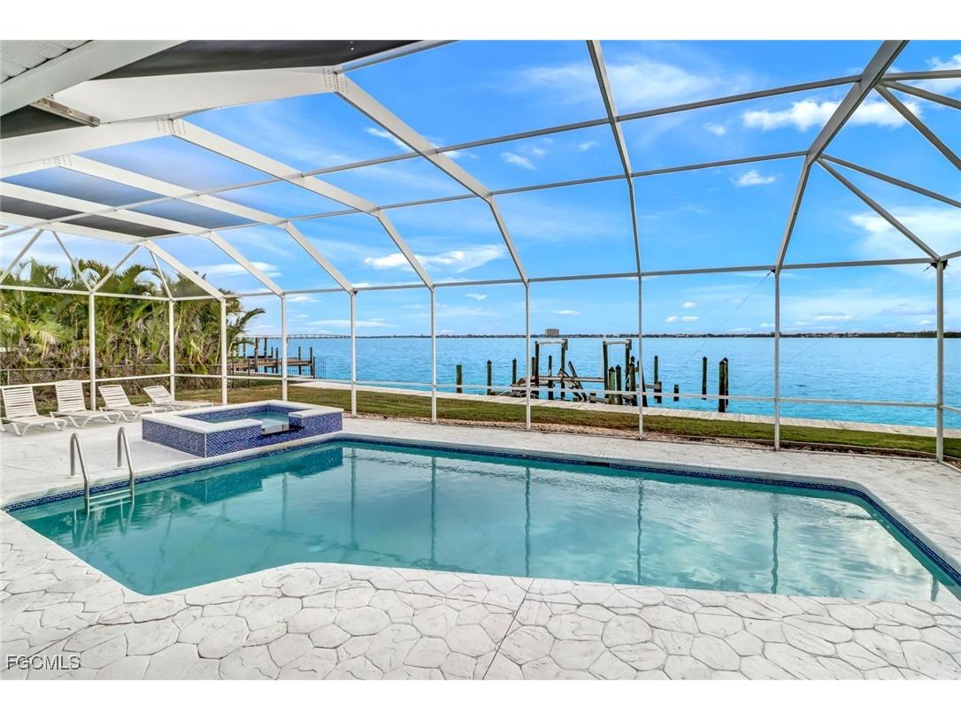 5701 Riverside Drive Cape Coral FL 33904 2025015517 image20