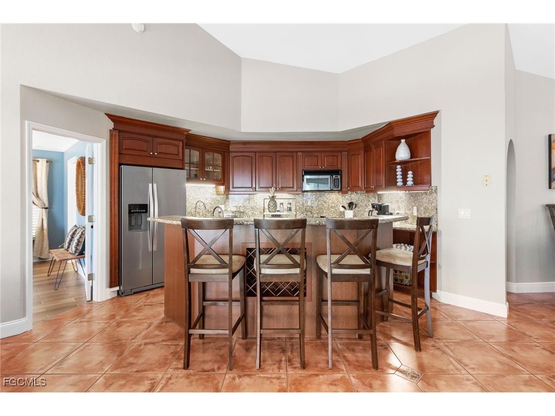 5701 Riverside Drive Cape Coral FL 33904 2025015517 image7