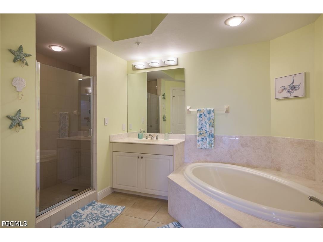 5702 Cape Harbour Drive #204 Cape Coral FL 33914 2026014963 image20