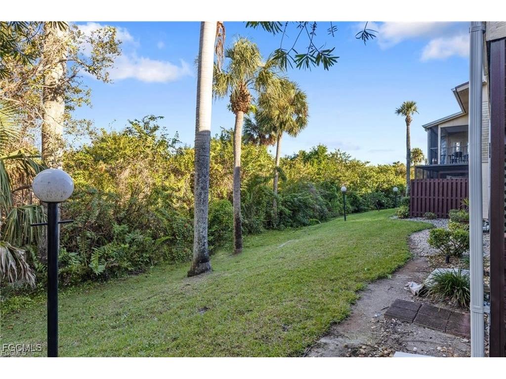 5705 Foxlake Drive #1 North Fort Myers FL 33917 2025014195 image18
