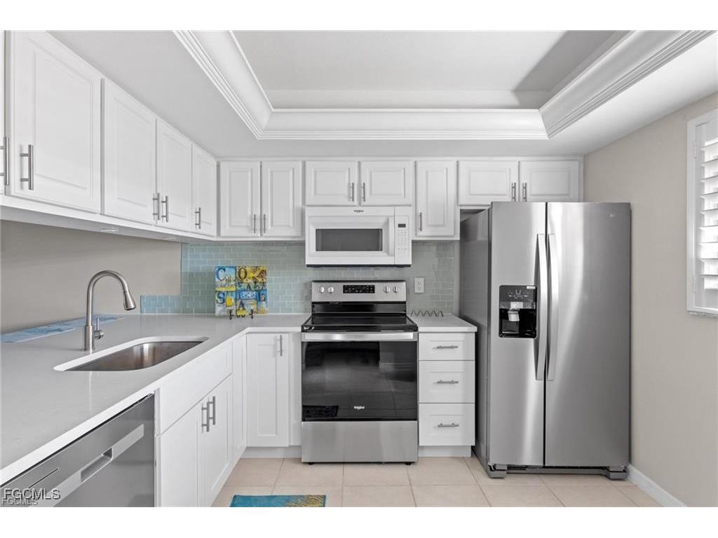 5705 Foxlake Drive #1 North Fort Myers FL 33917 2025014195 image3