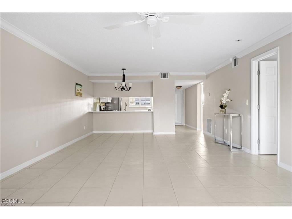 5705 Foxlake Drive #1 North Fort Myers FL 33917 2025014195 image6