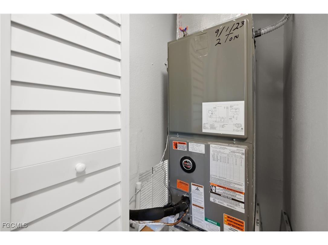 5705 Foxlake Drive #4 North Fort Myers FL 33917 2025003557 image14